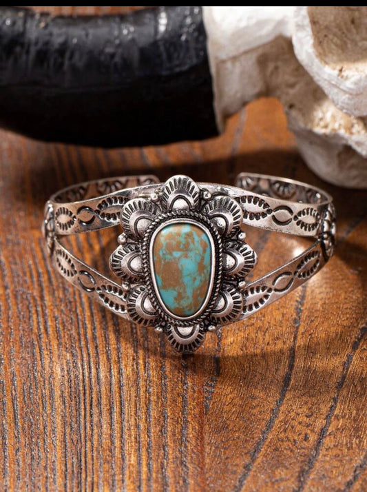 Eva stone Cuff Bracelet